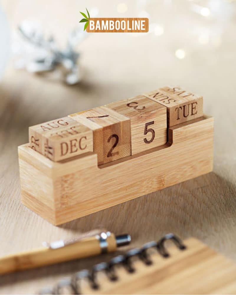 Calendario in bamboo da tavolo 9980-9404 3 Calendario-in-bamboo-da-tavolo-9980-9404-b