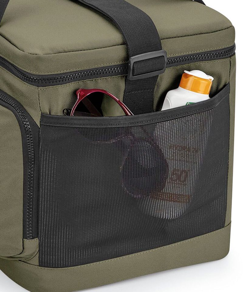 Borsa frigo in poliestere riciclato Bagbase BG290 11 Borsa-frigo-in-poliestere-riciclato-Bagbase-BG290-verde-militare-tasca-laterale