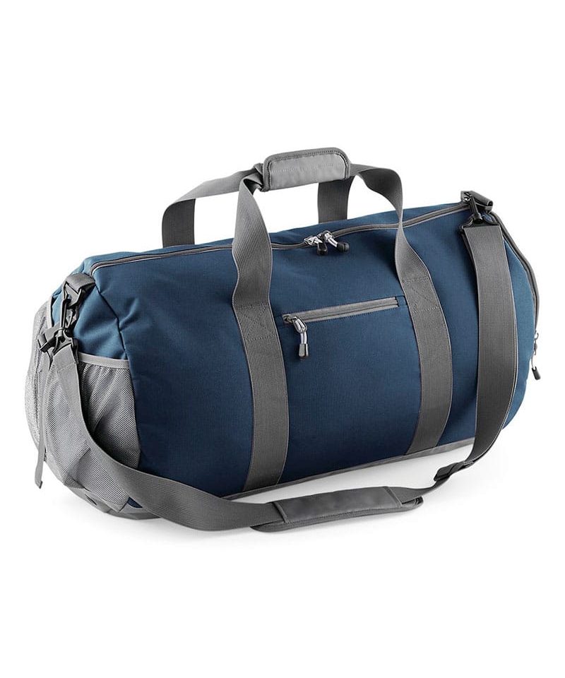 Borsone-in-poliestere-combinato-impermeabile-Bagbase-BG546-blu-navy