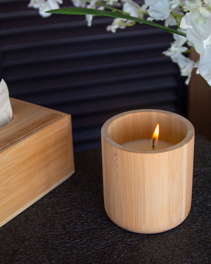 Candela alla vaniglia in confezione bambu AP800760 – Bybrand Roma