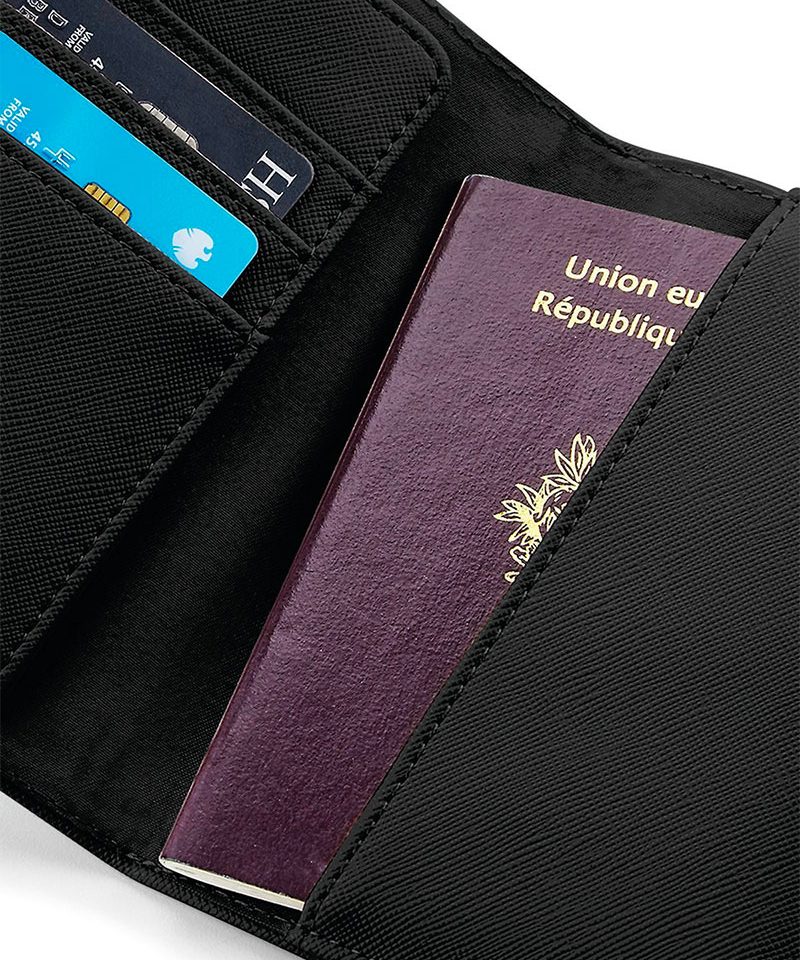 Set-viaggio-custodia-passaporto-ed-etichetta-bagaglio-Bagbase-BG755